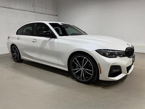 2022 BMW 330 i xDrive