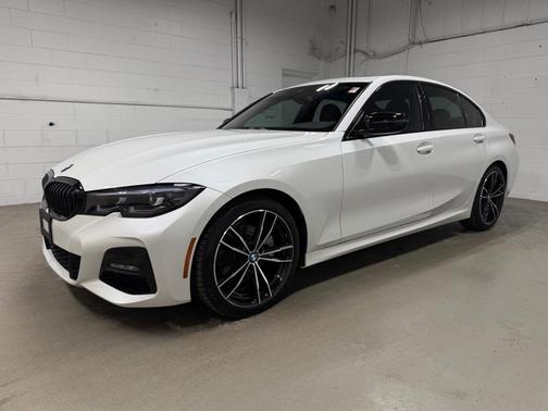 2022 BMW 330 i xDrive