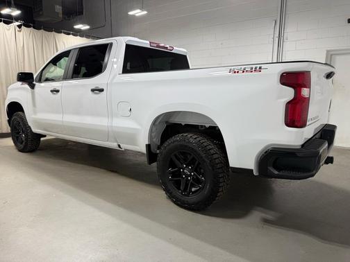 Summit White 2026 Chevrolet Silverado 1500 Custom Trail Boss