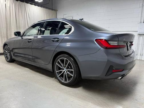 2019 BMW 330 i xDrive