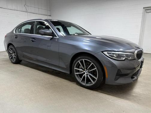 2019 BMW 330 i xDrive