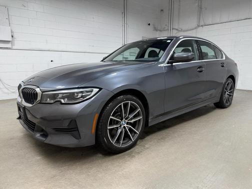 2019 BMW 330 i xDrive