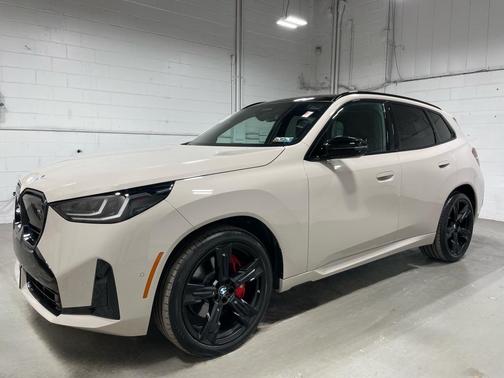Dune 2025 BMW X3 M50 xDrive