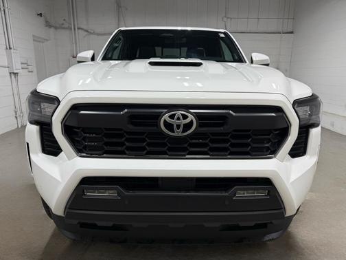 Ice 2025 Toyota Tacoma Hybrid TRD 326 HORSE MOONROOF UPGRADE PKG