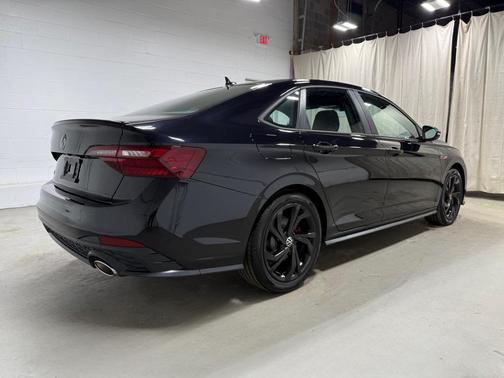 2024 Volkswagen Jetta GLI 2.0T Autobahn