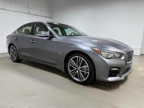 2015 INFINITI Q50 Sport