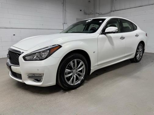 2015 INFINITI Q70 3.7X