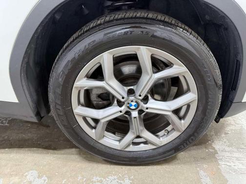 Alpine White 2023 BMW X4 xDrive30i