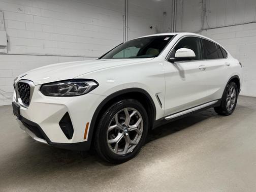 Alpine White 2023 BMW X4 xDrive30i