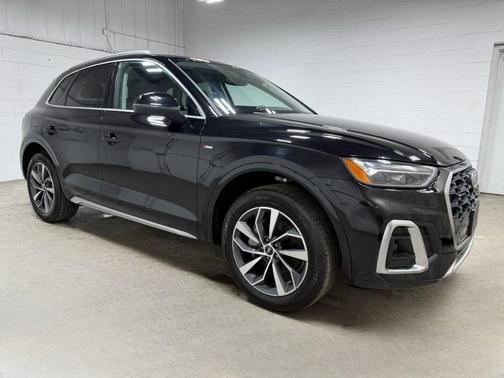 2023 Audi Q5 45 S line quattro Premium