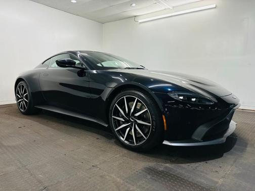 2020 Aston Martin Vantage Base