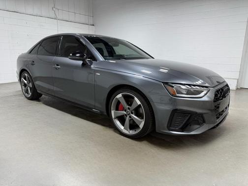 2023 Audi A4 45 S line Premium Plus