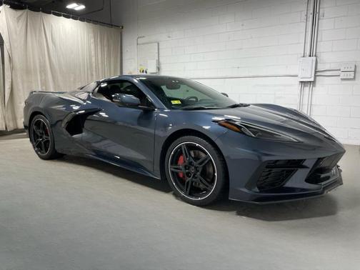 Shadow Gray Metallic 2021 Chevrolet Corvette Stingray w/2LT