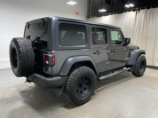 Granite Crystal Clearcoat Metallic 2019 Jeep Wrangler Unlimited Sport