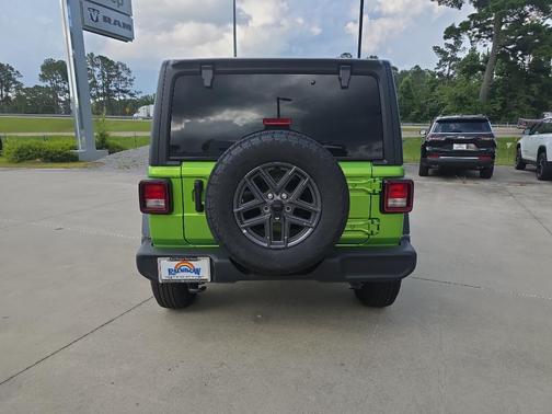 2025 Jeep Wrangler Sport