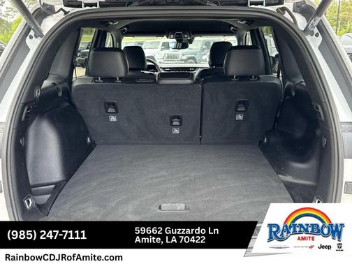 Bright White Clearcoat 2024 Jeep Grand Cherokee Laredo