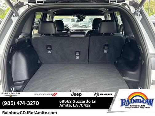 Bright White Clearcoat 2024 Jeep Grand Cherokee Laredo