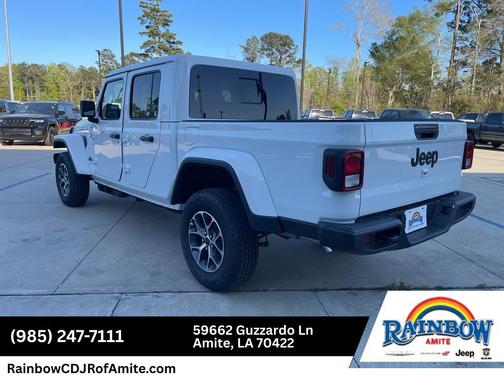 Bright White Clearcoat 2026 Jeep Gladiator Sport
