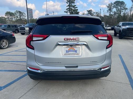 2022 GMC Terrain SLT