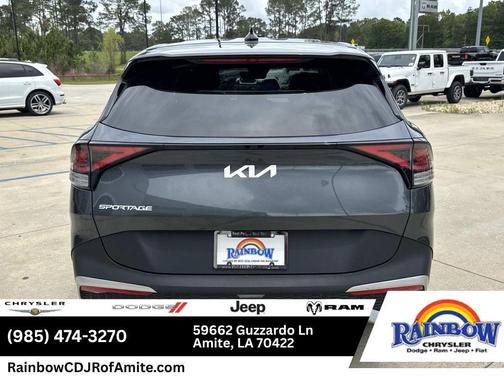 Gravity Gray 2024 Kia Sportage LX