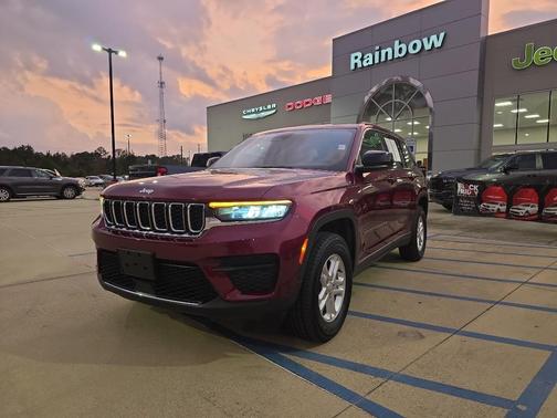 2024 Jeep Grand Cherokee Laredo