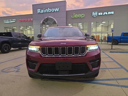2024 Jeep Grand Cherokee Laredo