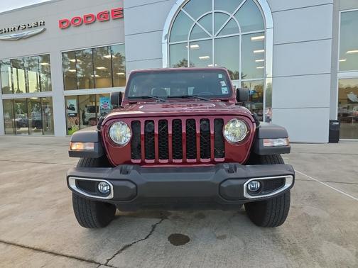 2021 Jeep Gladiator Sport
