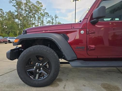 2021 Jeep Gladiator Sport