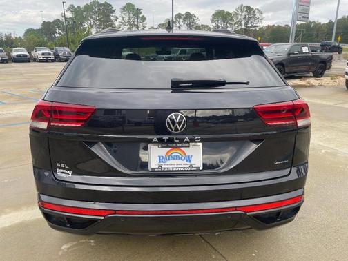 2023 Volkswagen Atlas Cross Sport 2.0T SEL R-Line Black
