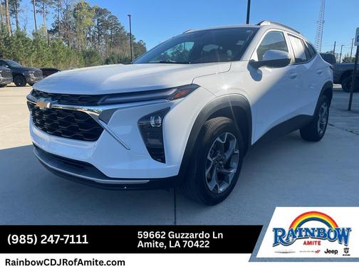 Summit White 2024 Chevrolet Trax LT