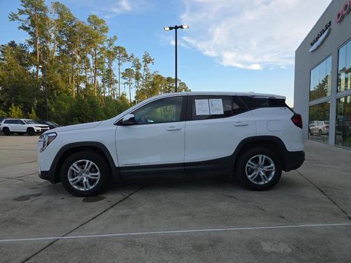 2022 GMC Terrain SLE