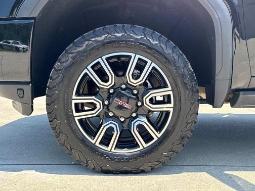 2023 GMC Sierra 2500 AT4