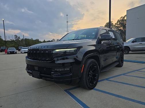 2023 Jeep Wagoneer Series II