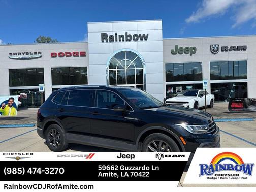 Deep Black Pearl Effect 2023 Volkswagen Tiguan 2.0T SE