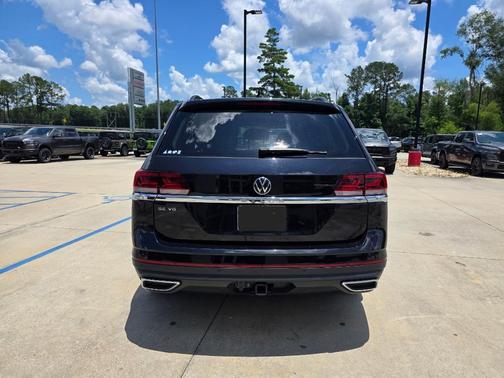2023 Volkswagen Atlas 3.6L SE w/Technology