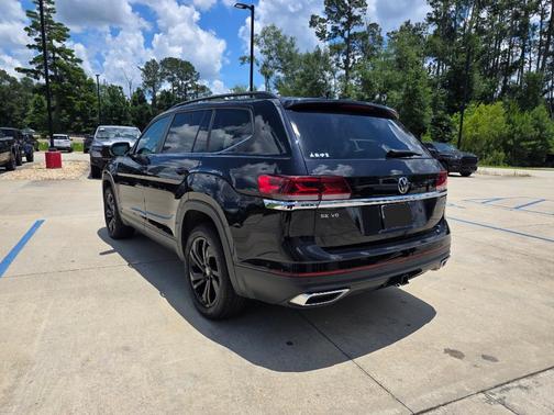 2023 Volkswagen Atlas 3.6L SE w/Technology