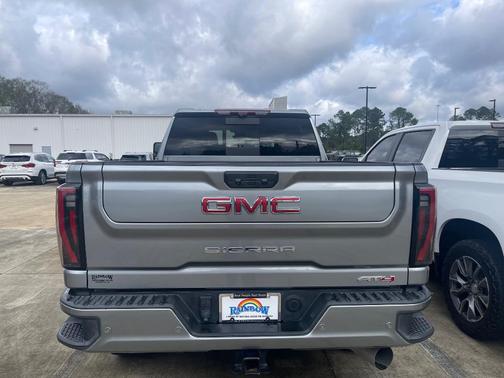 2024 GMC Sierra 2500 AT4