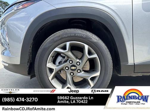 Sterling Gray Metallic 2025 Chevrolet Trax LT