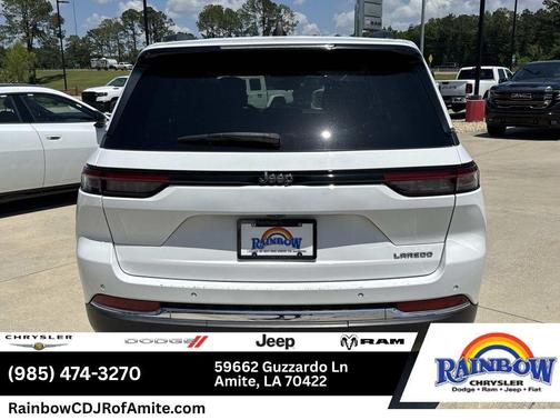 Bright White Clearcoat 2024 Jeep Grand Cherokee Laredo