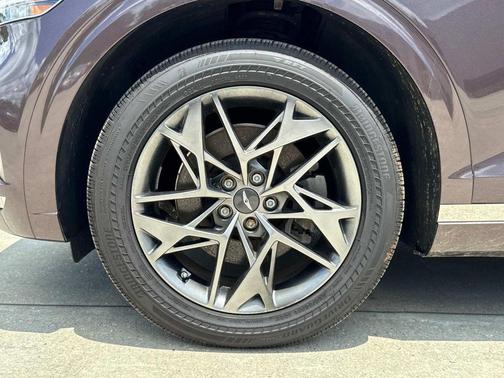 2022 Genesis GV70 2.5T