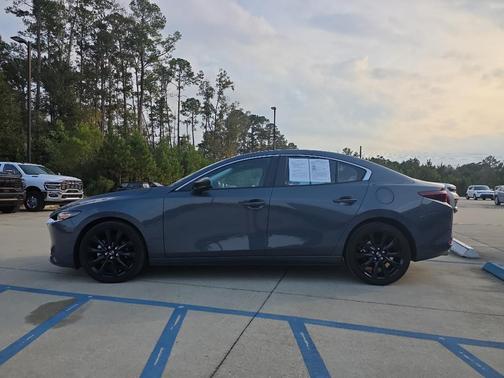 2024 Mazda Mazda3 Carbon Edition