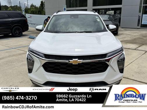 Summit White 2025 Chevrolet Trax LT