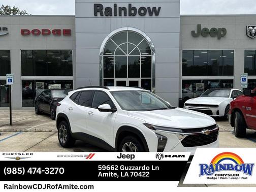 Summit White 2025 Chevrolet Trax LT
