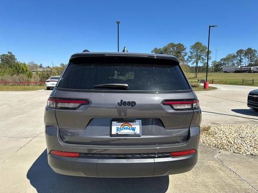 2025 Jeep Grand Cherokee L Laredo