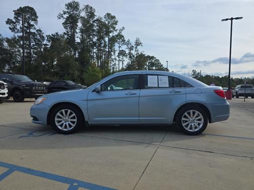 2012 Chrysler 200 Touring