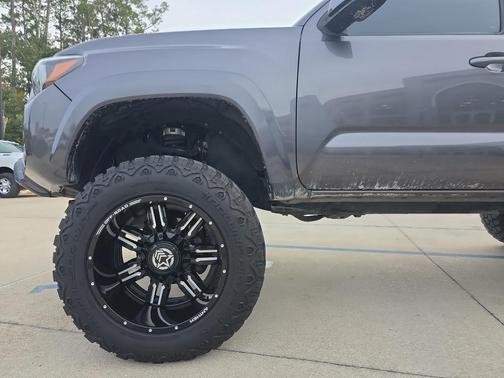 2019 Toyota Tacoma SR5