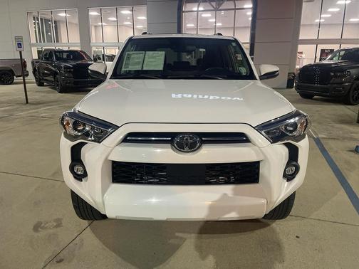 2022 Toyota 4Runner SR5 Premium