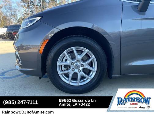 2023 Chrysler Pacifica Touring-L