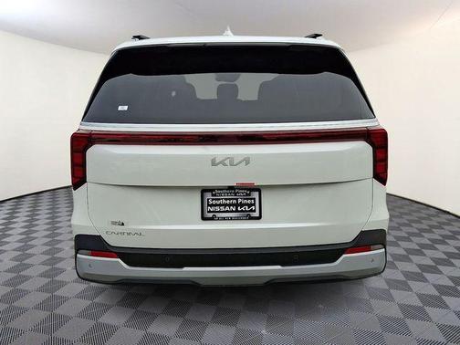 Snow White Pearl 2026 Kia Carnival EX