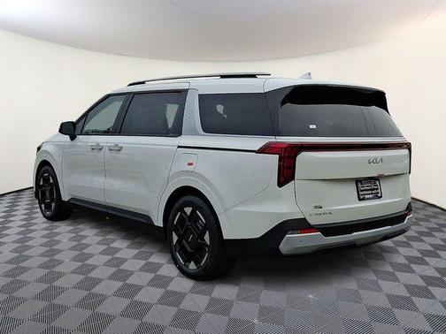 Snow White Pearl 2026 Kia Carnival EX